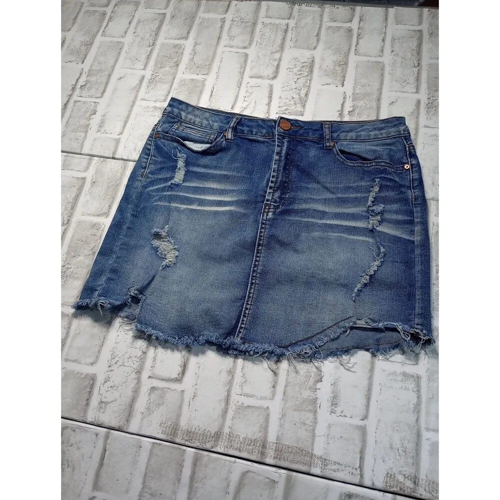 Indigo Rein Juniors Size 13 Distressed Denim Mini Skirt - Picture 5 of 9